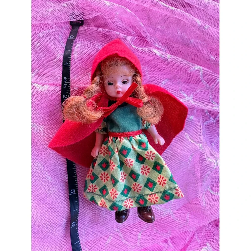 Vintage Little Red Riding Hood Miniature Doll Sleep Eyes Red Cape 5.5 Inch 0324